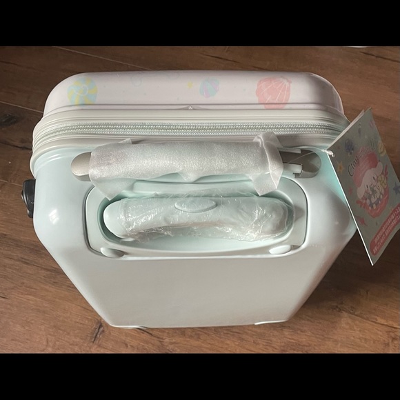 CINNAMOROLL-VERY RARE Medium Hard Side Suitcase - Picture 3 of 15